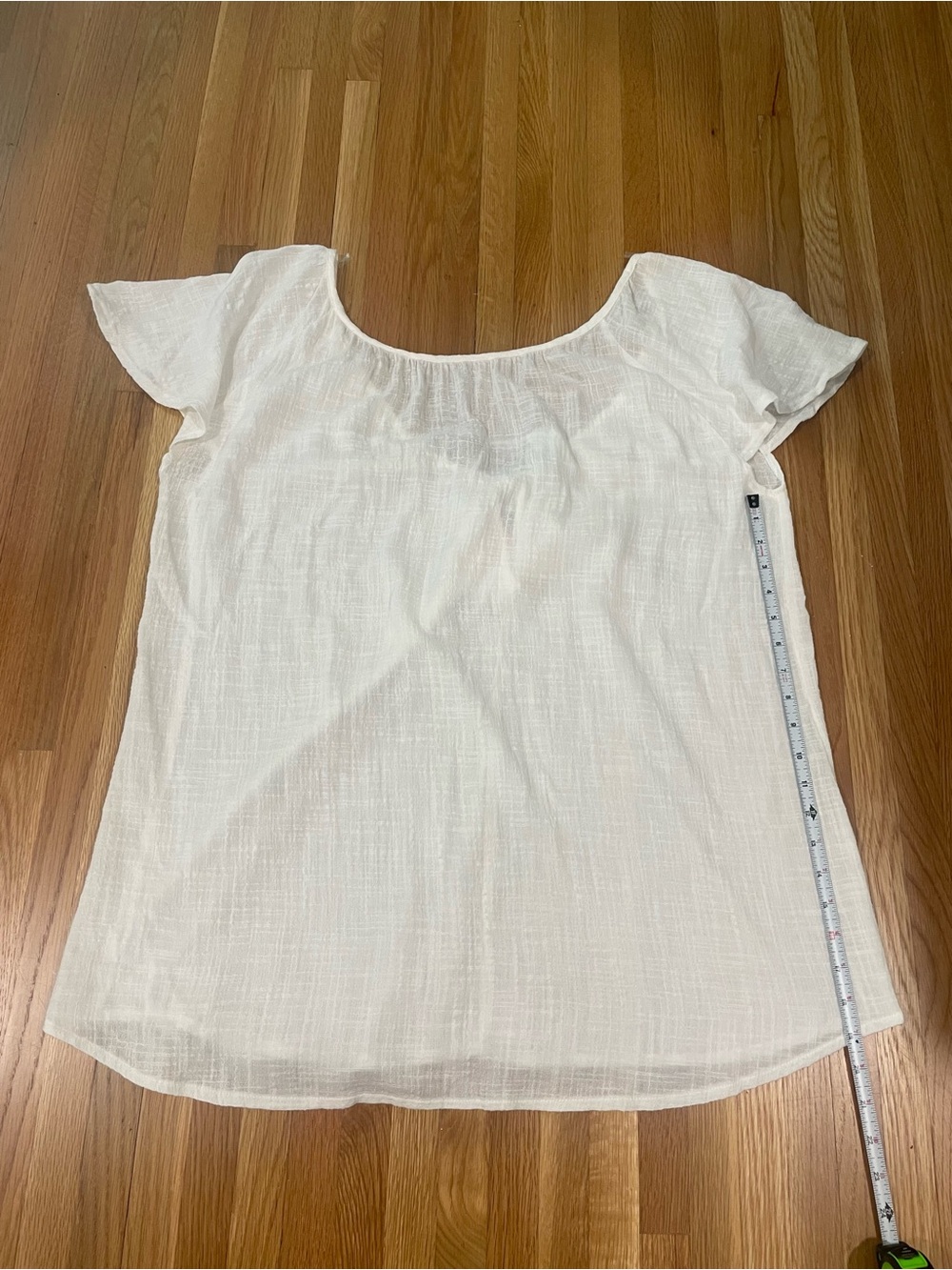 Kona Sol Ivory Short Sleeve Flutter Sleeve Top